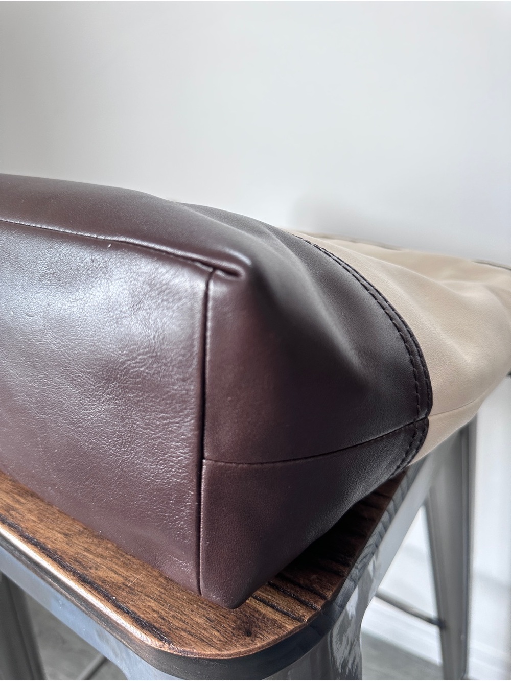 Coach Two-Tone Cream and Dark Brown Leather Shoulder Bag with Tan Strap - Picture 11 of 16